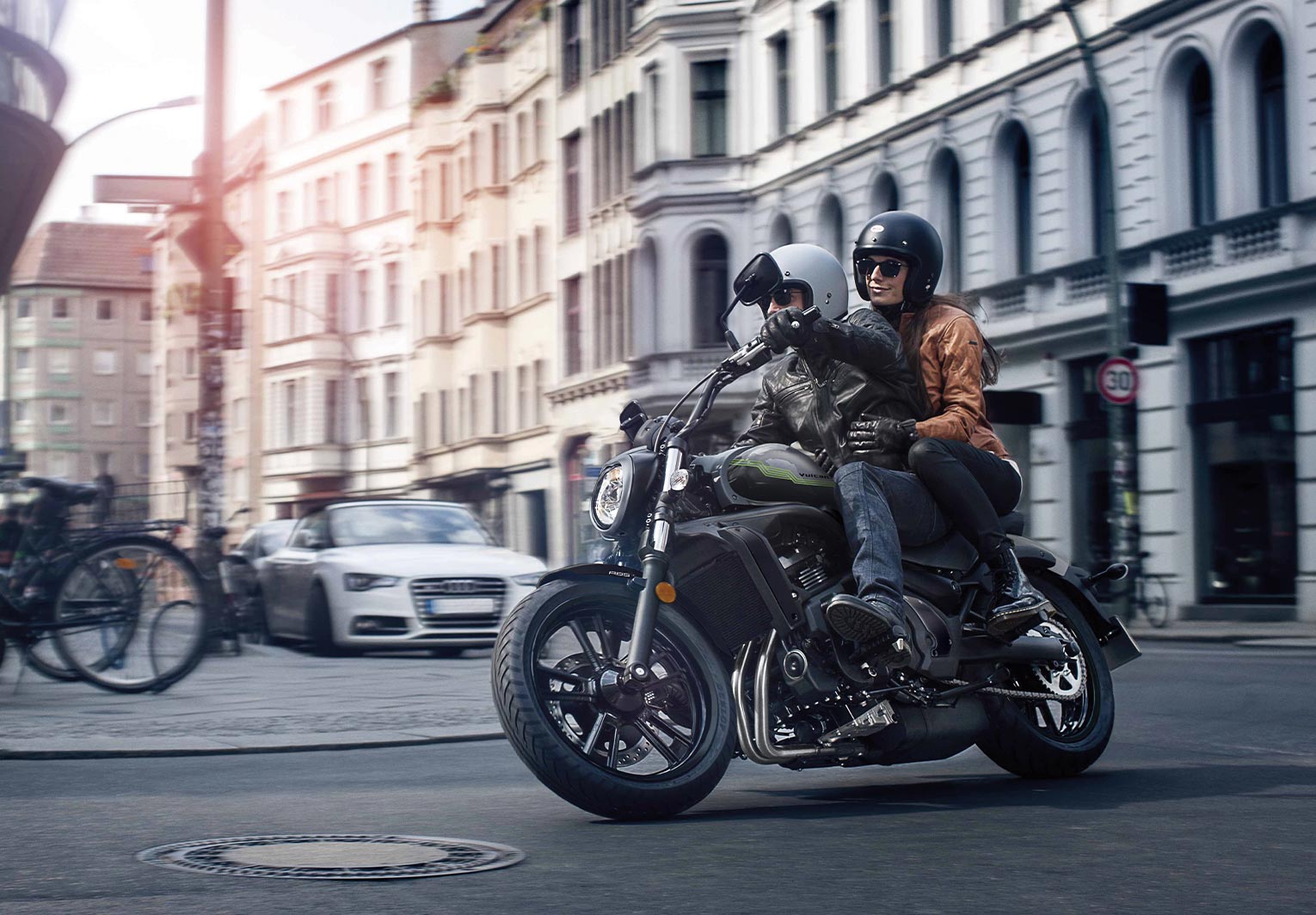 Kawasaki Vulcan® S | Cruiser Motorcycle | Style & Performance