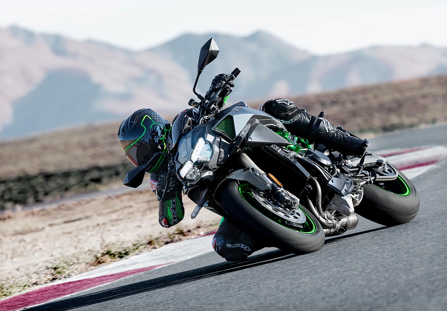 Kawasaki Z H2 | Hypersport Motorcycle | Supercharged Supernaked