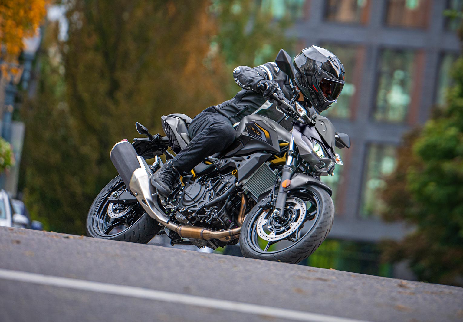 Kawasaki Z500 ABS | Naked Motorcycle | Aggressive Z Styling