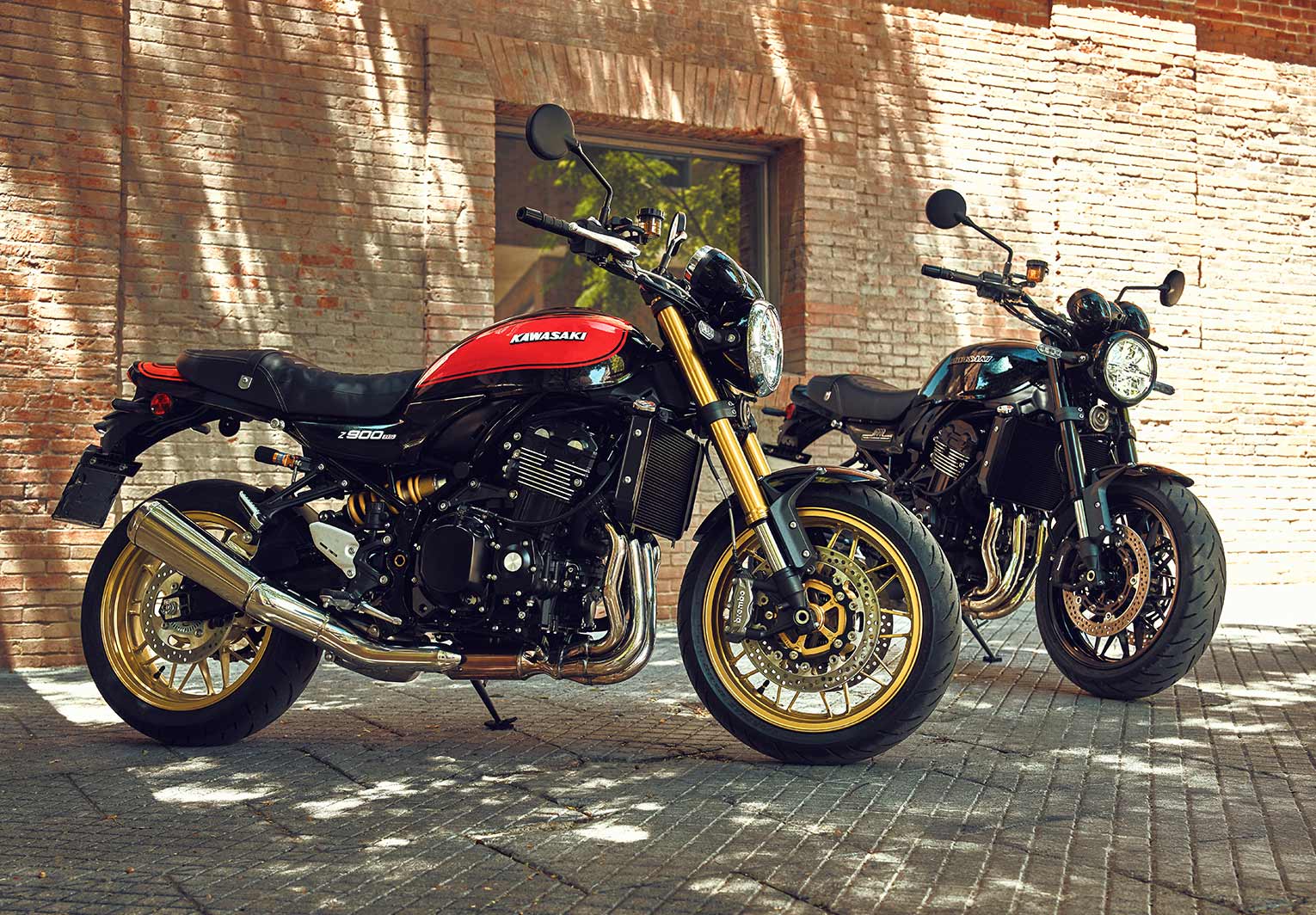 Kawasaki Z900RS ABS | Retro Sport Motorcycle | Modern Tech
