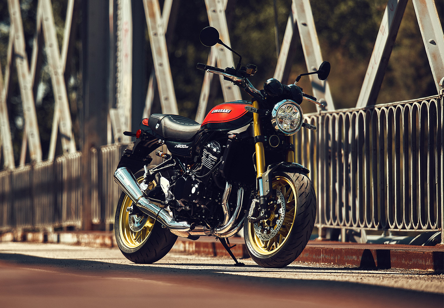 Kawasaki Z900RS ABS | Retro Sport Motorcycle | Modern Tech