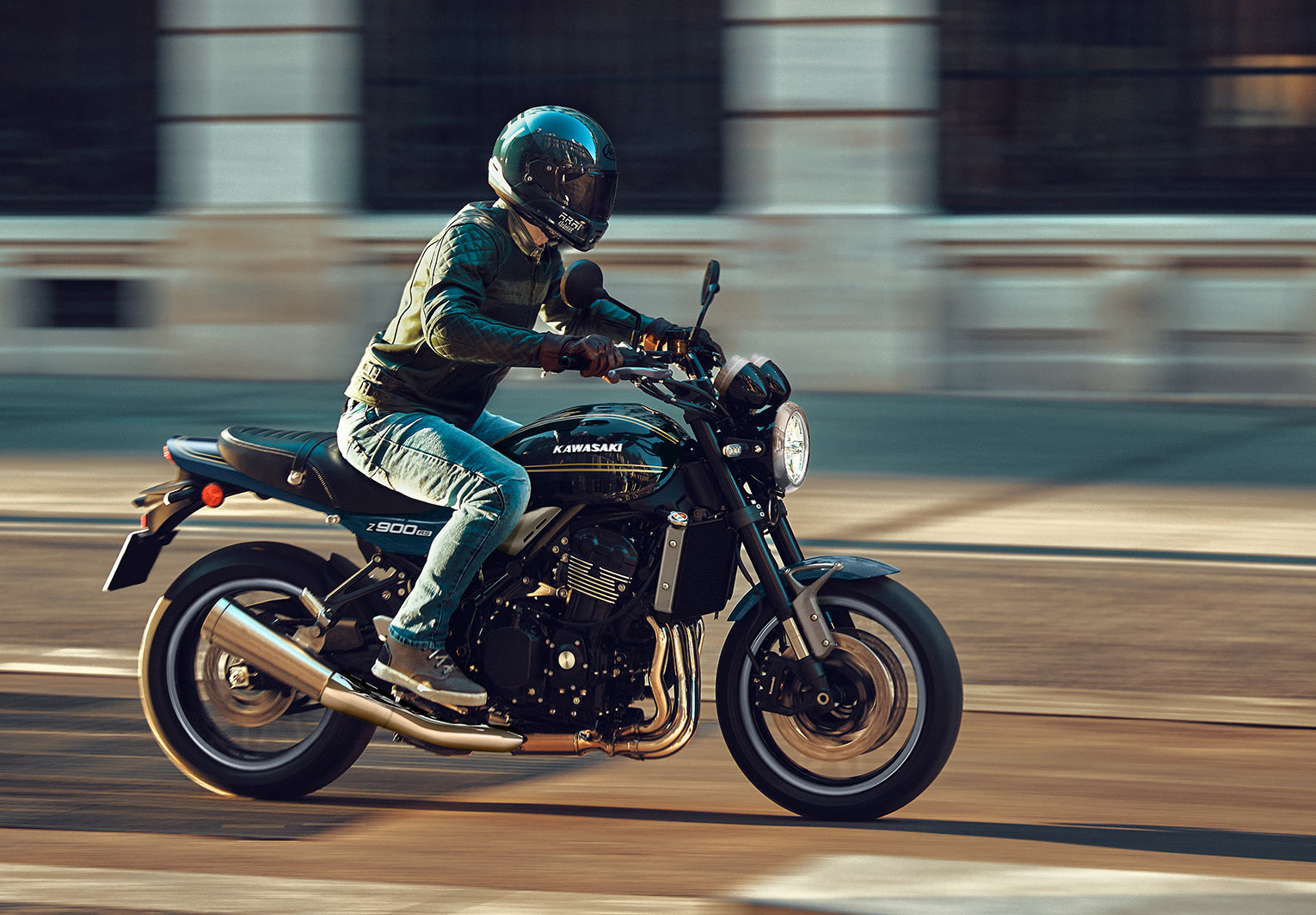Retro Sport Motorcycle | Retro-Style Bike | Kawasaki Z900RS ABS