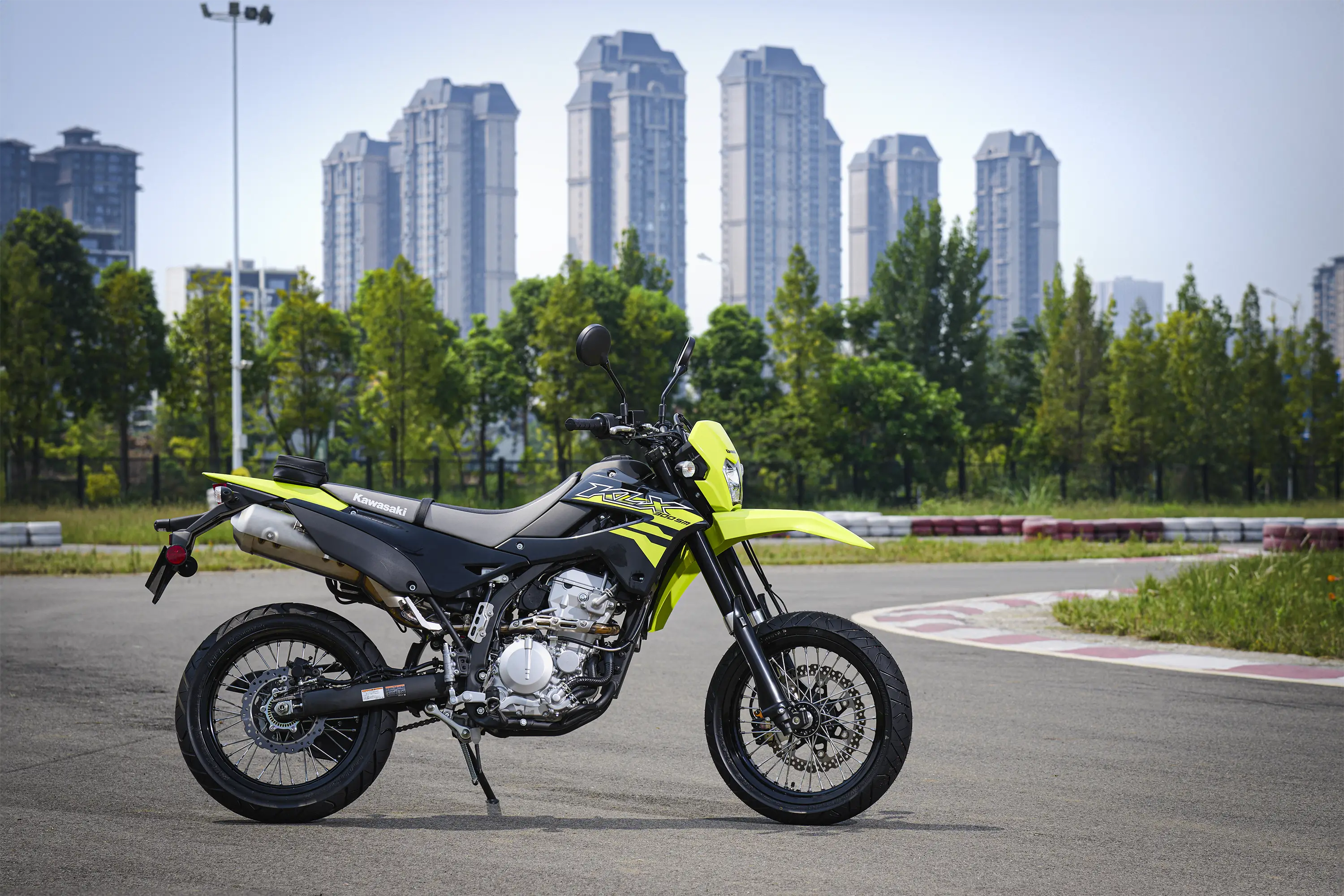 Profile angle of a motorcycle parked.