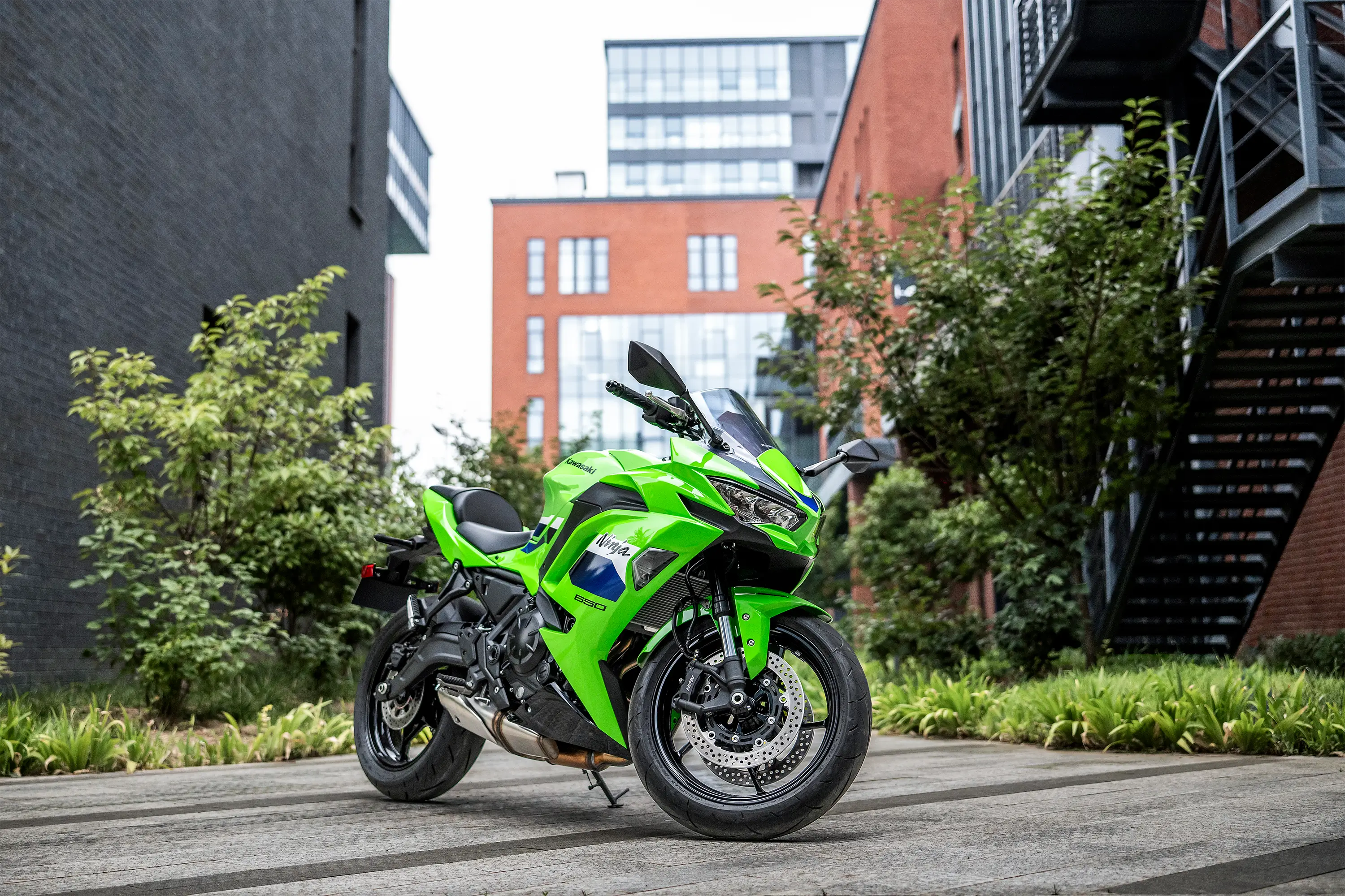 Three-quarter front angle of a motorcycle parked.
