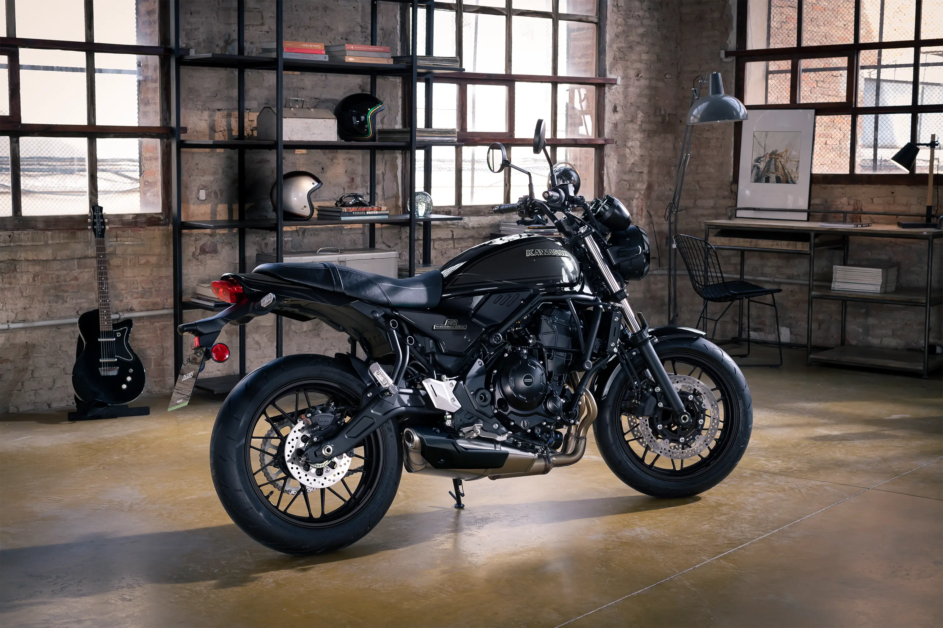Profile angle of a motorcycle parked.