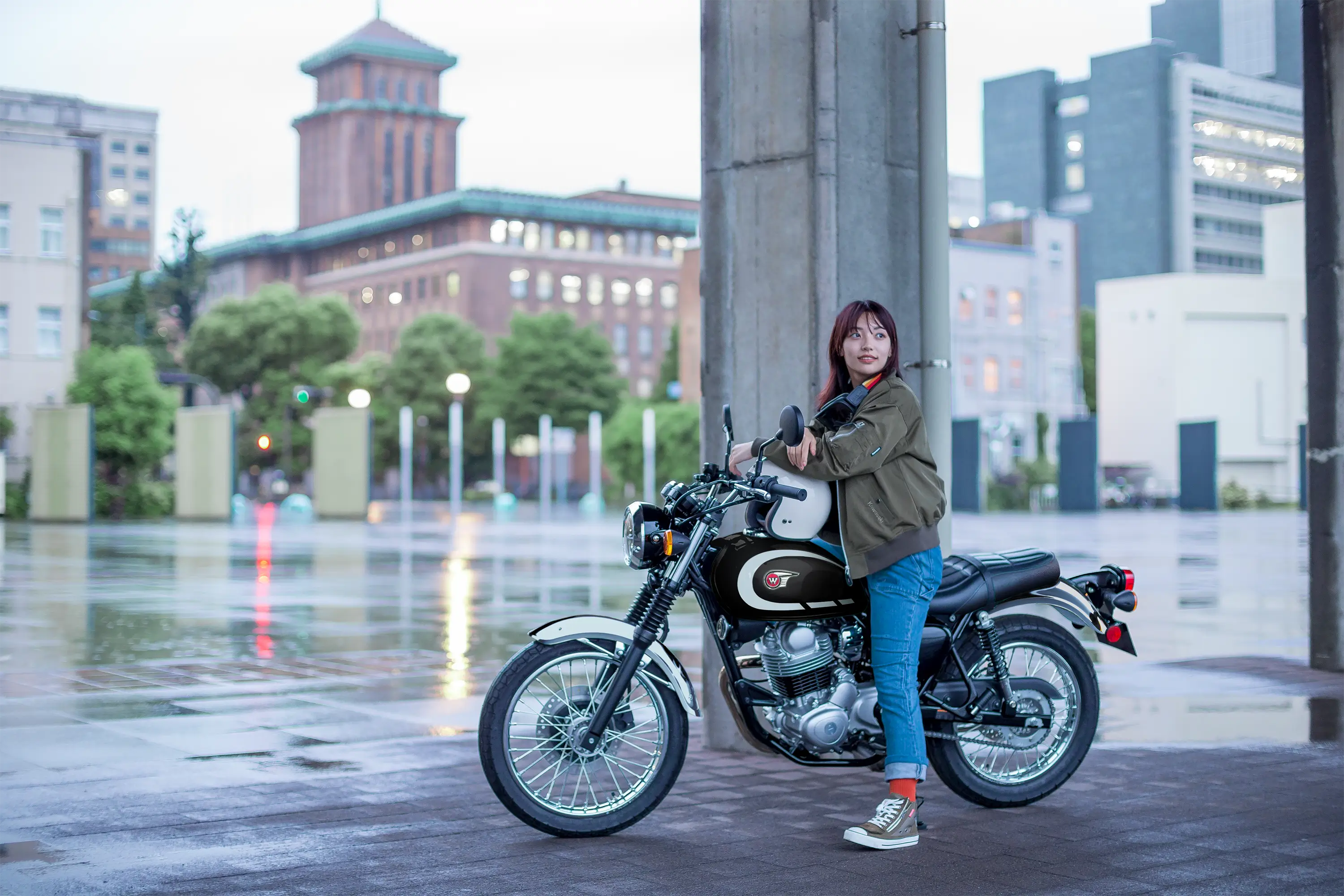 Side angle of a motorcycle parked.