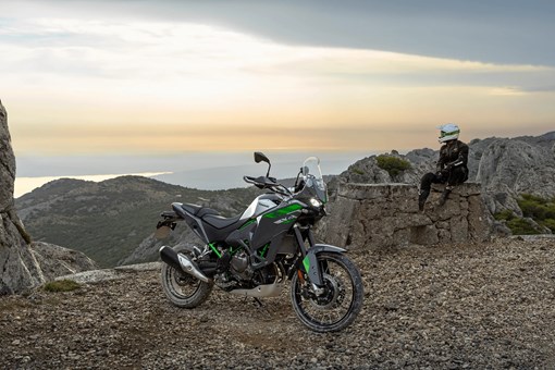 2027 KLE®650 SE ABS opens in a new window