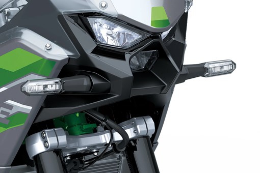 2027 KLE®650 SE ABS opens in a new window