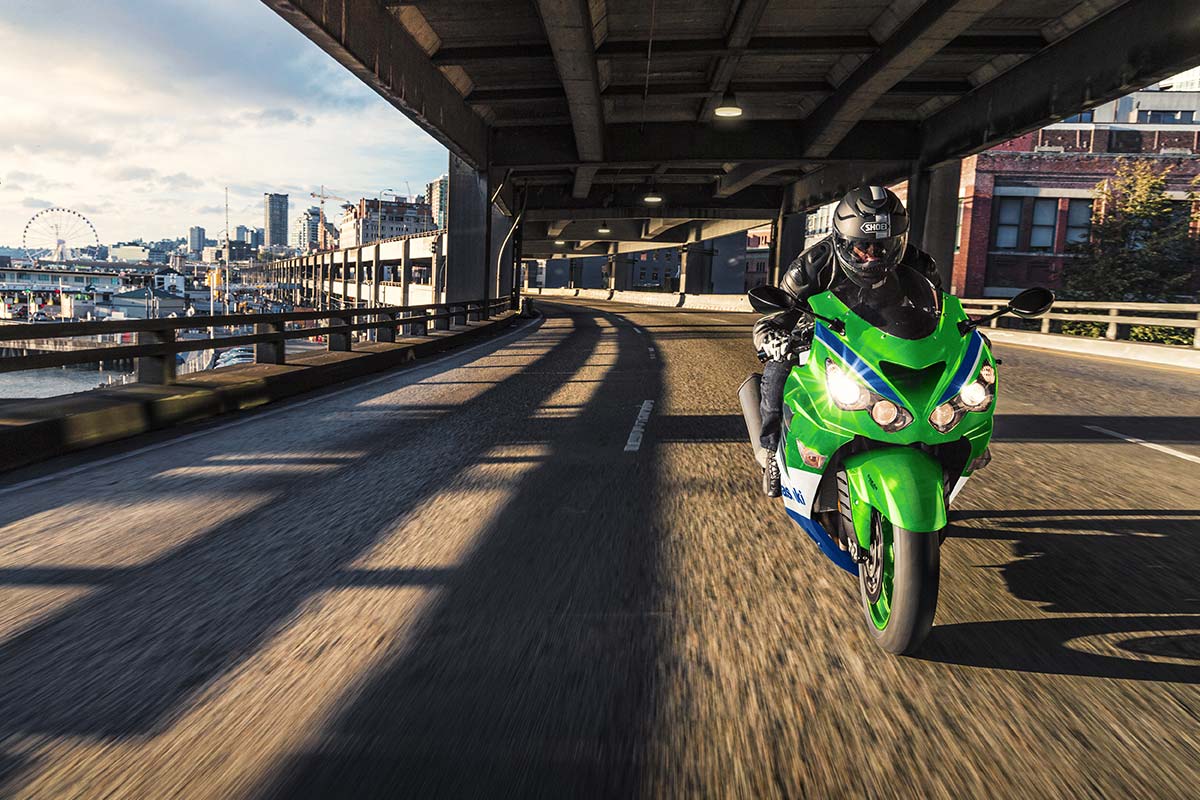 2024 Kawasaki Ninja® ZX™-14R 40th Anniversary Edition ABS