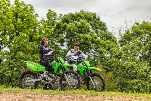 2025 KLX®230R S opens in a new window