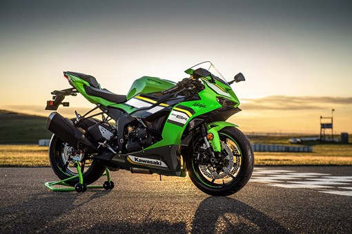 2025 NINJA® ZX™-6R KRT EDITION opens in a new window