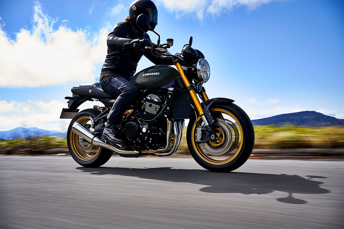 ☆わさび☆2025z900rsSE純正フロントホイール&タイヤ付 ☆わさび☆2025z900rsSE純正フロントホイール&タイヤ付 ☆わさび