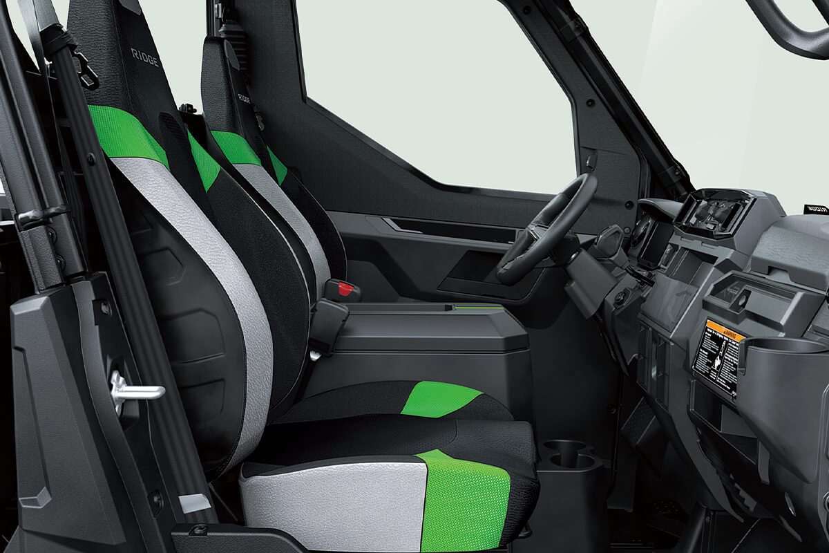 Profile angle of the seats in a side x side staged in a white studio background.