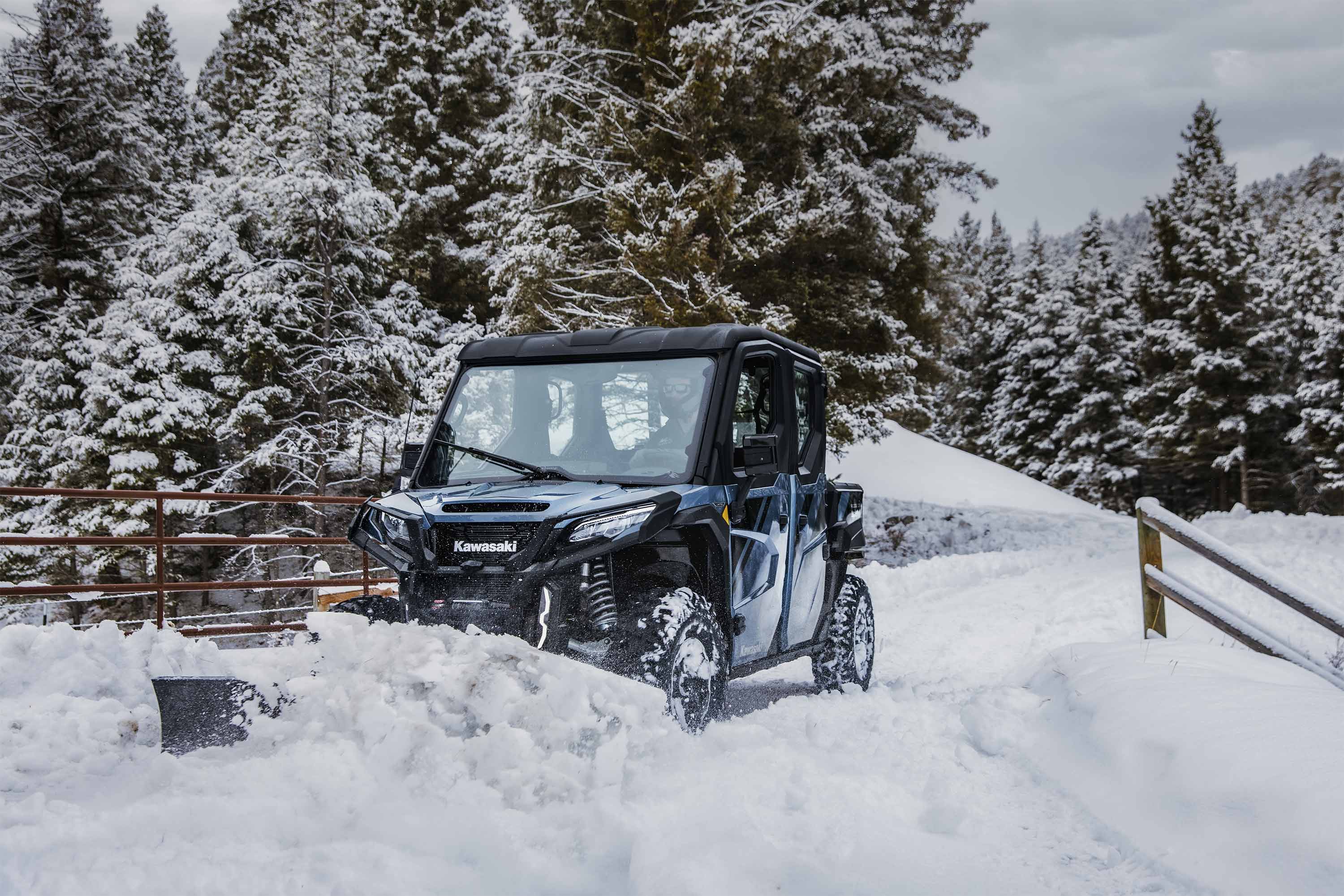 2025 RIDGE® XR CREW LIMITED HVAC