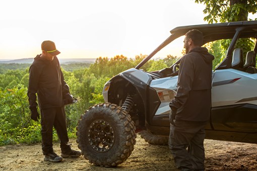2026 TERYX®5 H2 DELUXE eS opens in a new window