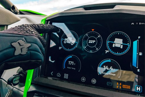 2026 TERYX®4 H2 DELUXE eS opens in a new window