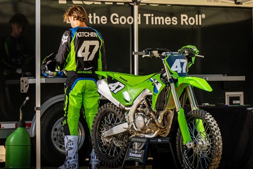 2027 KX™250F opens in a new window