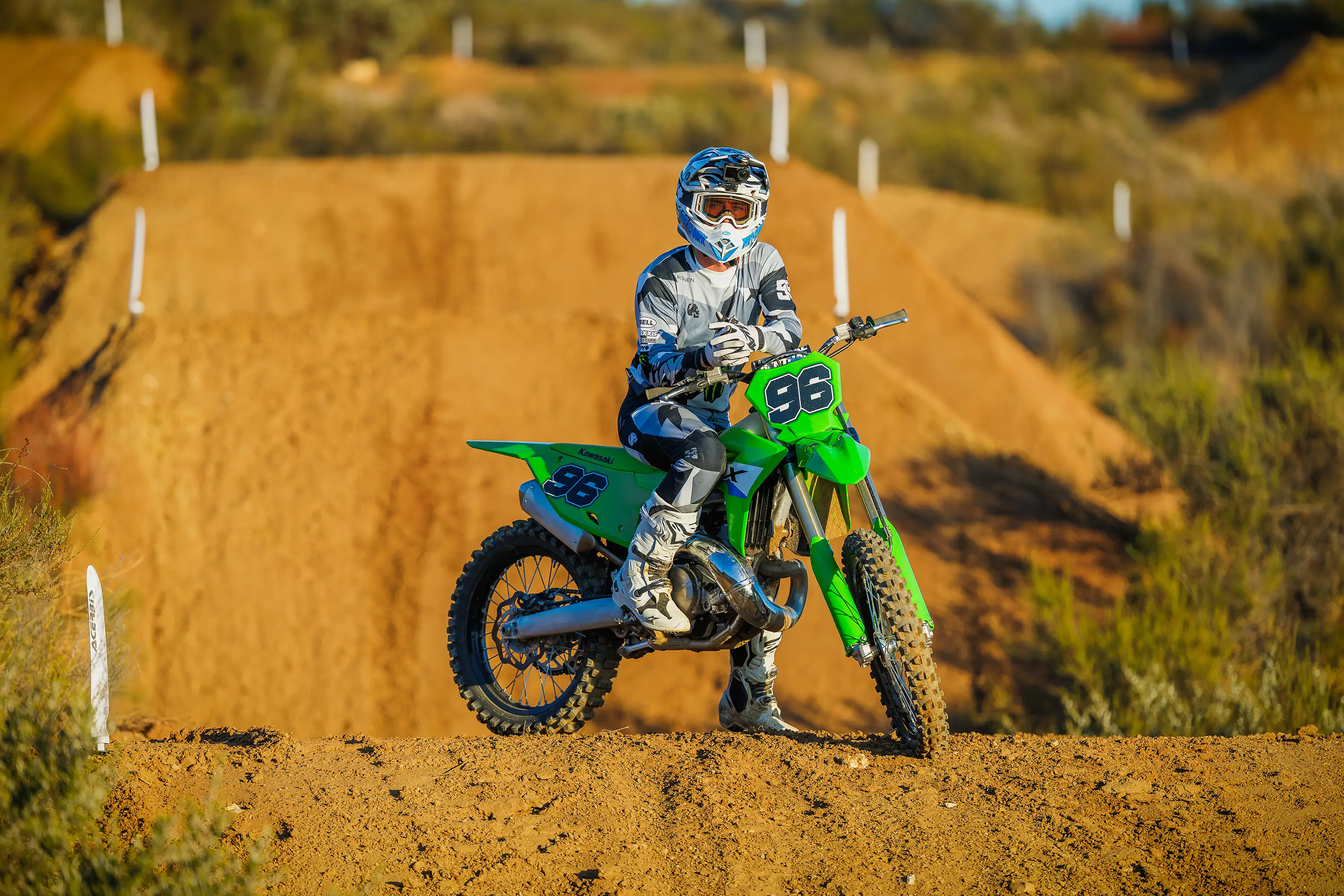 2027 KX™327