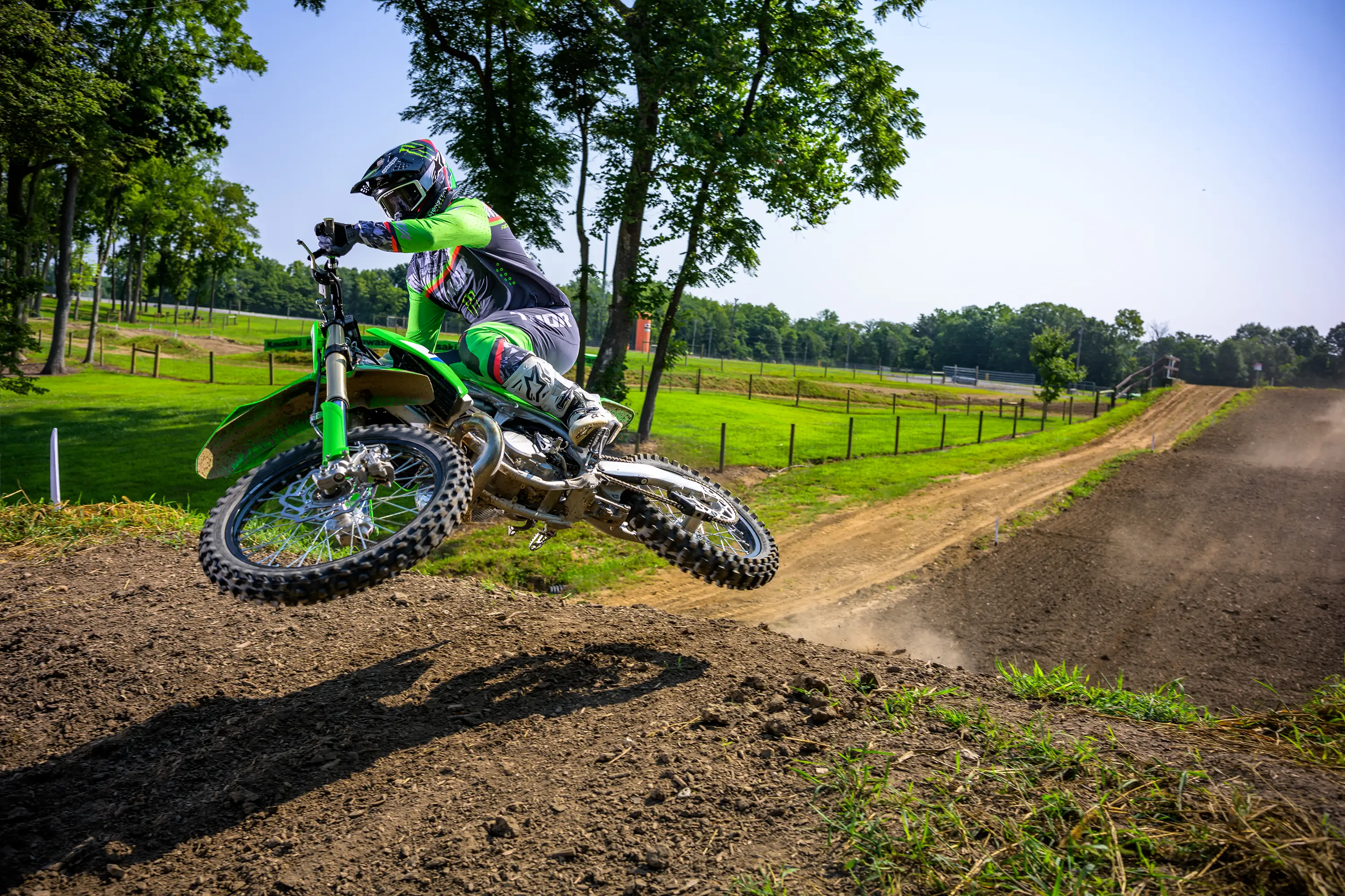2027 KX™327