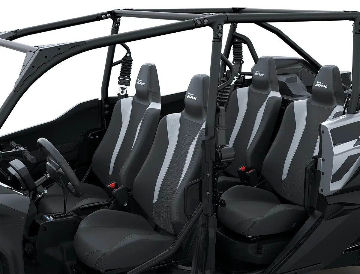 Three-quarter front angle of the four seats in a side x side staged in a white studio background.