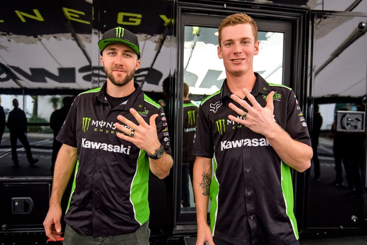 Eli Tomac and Adam Cianciarulo Return to  Monster Energy® Kawasaki Race Team in 2021 photo