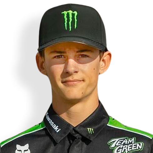 AIDAN ZINGG headshot