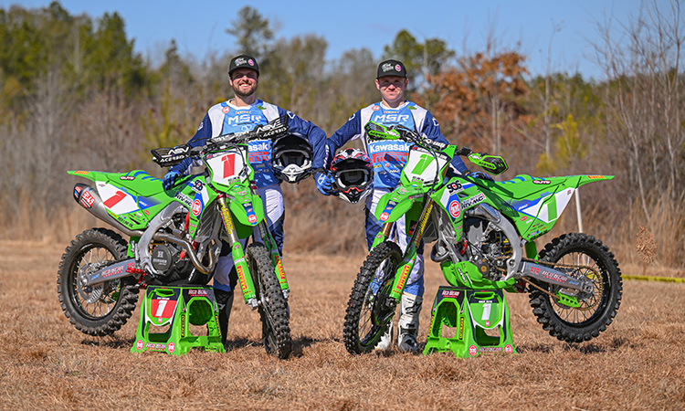 riders on the race track