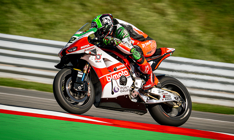 riders on the race track