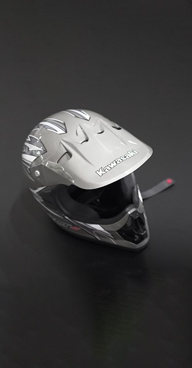 HELMET KLX150 detail photo 1
