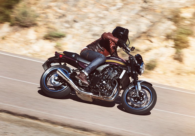 SYNCHRONOUS RIDE FEEL 