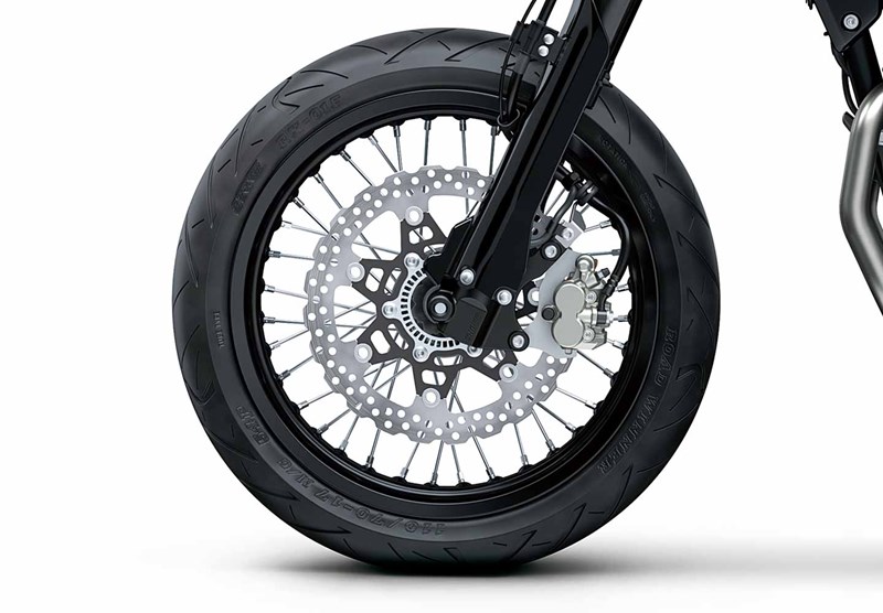 SUPERMOTO-TUNED PERFORMANCE