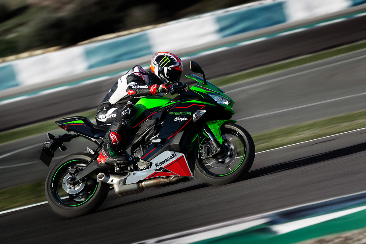 2022 NINJA ZX-25R ABS SE