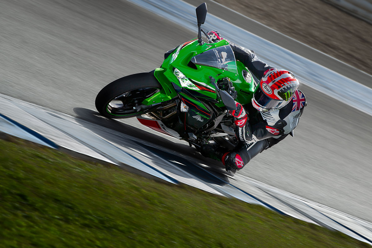2022 NINJA ZX-25R ABS SE