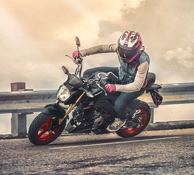 Image of 2022 Z125 PRO  in action