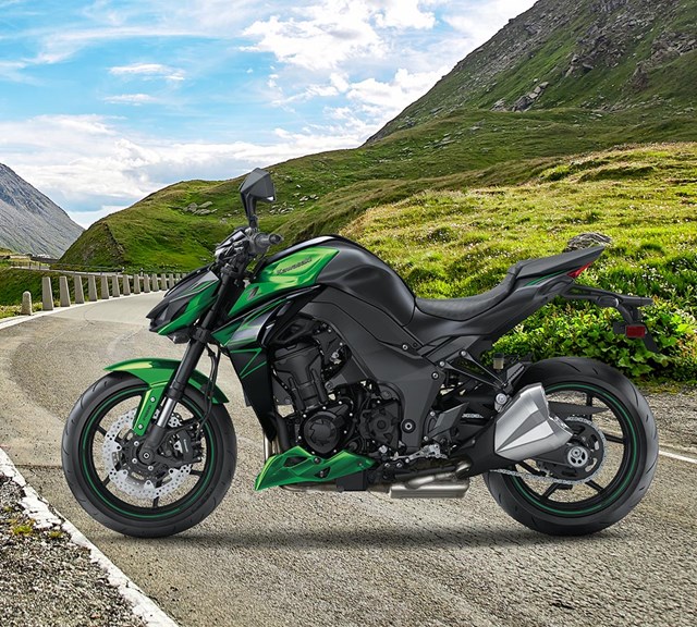 Image of 2022 Z1000  in action