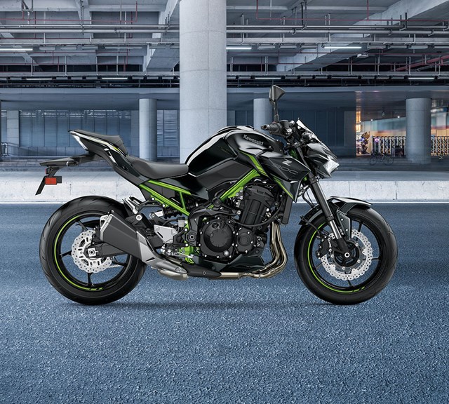 Image of 2022 Z900 in action