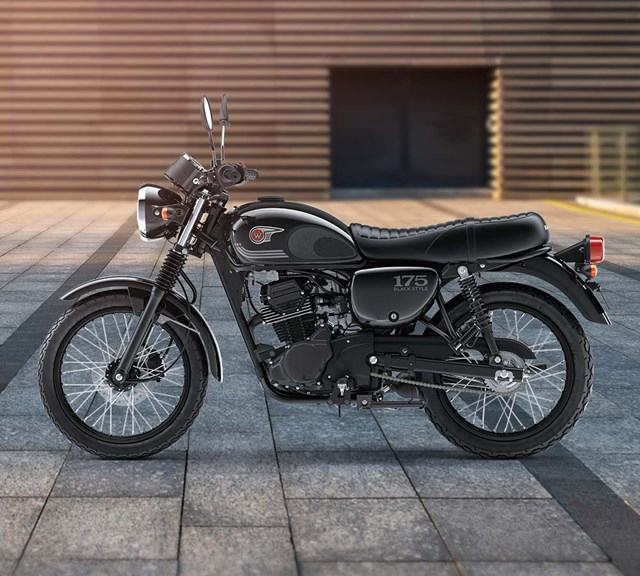 Image of 2025 W175 SE BLACK STYLE in action