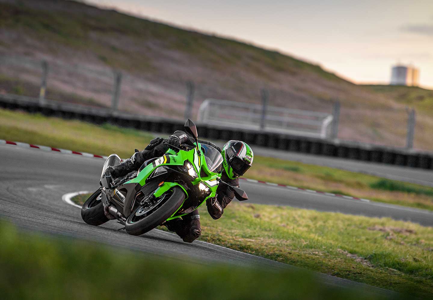 2025 NINJA ZX-6R KRT EDITION 
