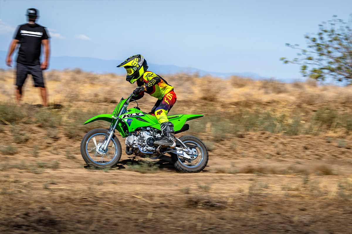 2027 KLX110R