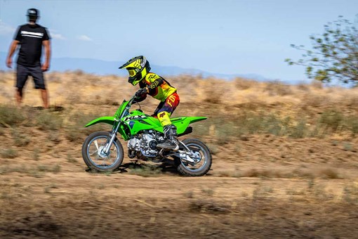 2027 KLX110R