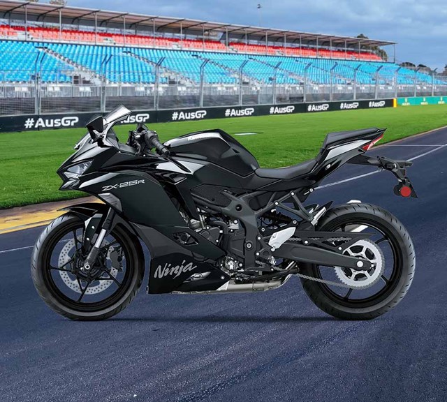 Image of 2027 NINJA ZX-25R in action