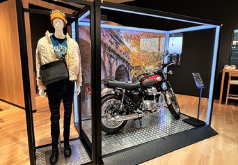 Mobile shop image 2