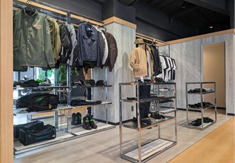 Mobile shop image 3