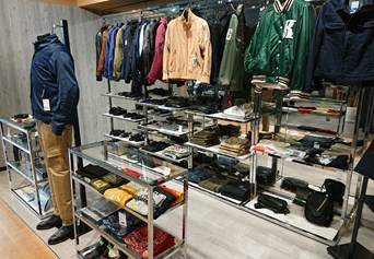 Mobile shop image 3