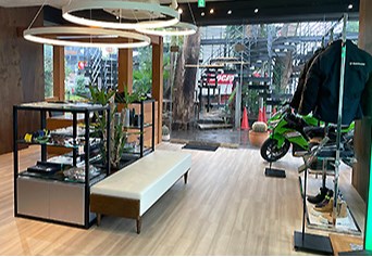 Mobile shop image 3