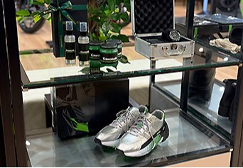 Mobile shop image 2
