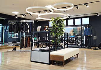 Mobile shop image 3
