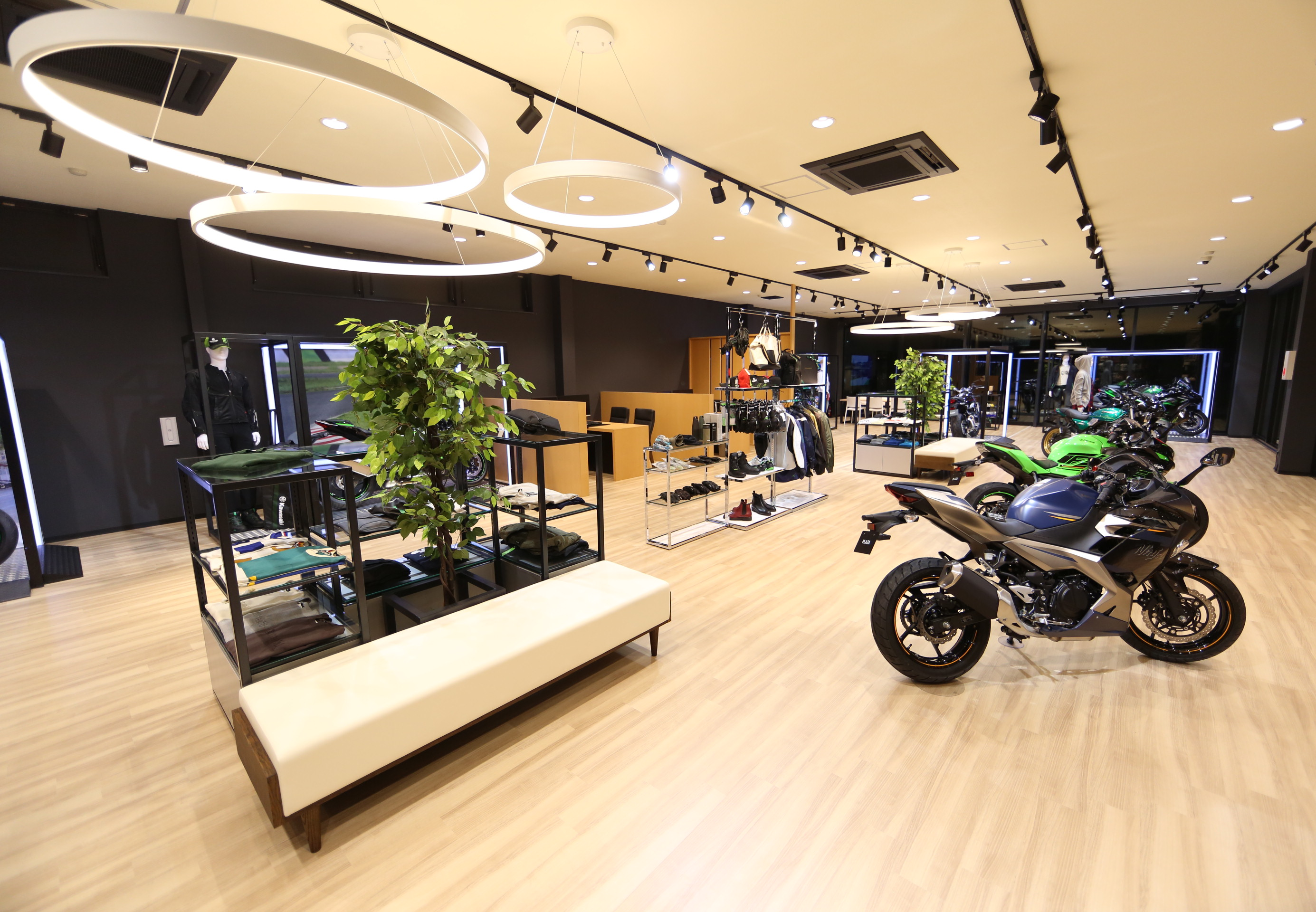 shop image 2