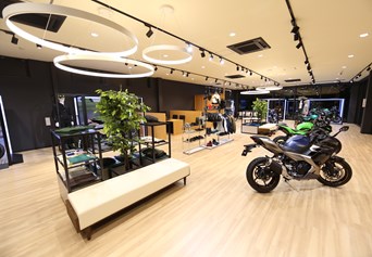 Mobile shop image 2