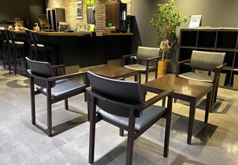 Mobile shop image 3